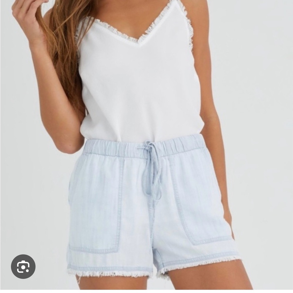 Bella Dahl Light Gray Women's Cargo Shorts